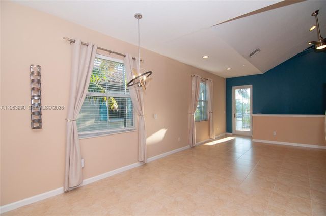 4357 Cascada Cir 4357, Cooper City, FL 33024