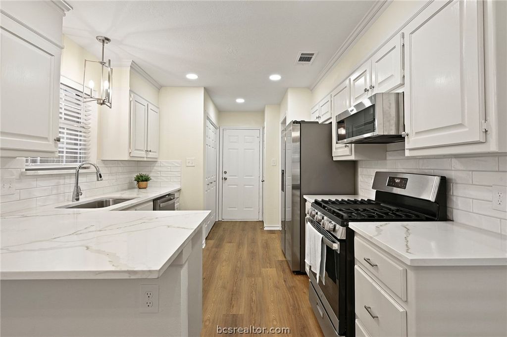 1309 Fannin, Bryan, TX 77803 — photo 4