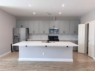 10910 Woodwind Shadows Drive, Cypress, TX 77433