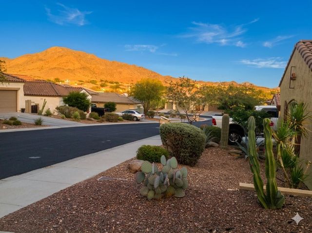 3329 W Inspiration Drive, Anthem, AZ 85086