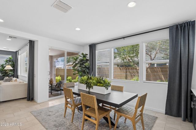 8340 E PETRA Avenue, Mesa, AZ 85212