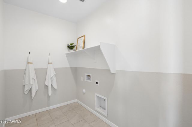 8340 E PETRA Avenue, Mesa, AZ 85212