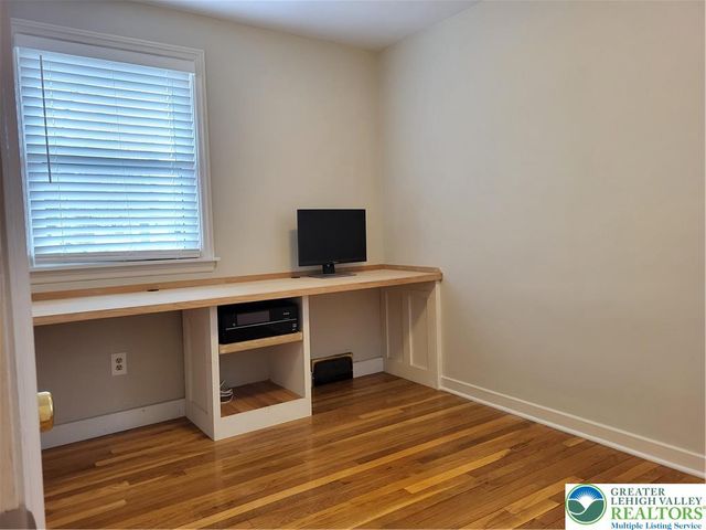 1425 Roselawn Drive, Hanover Twp, PA 18017