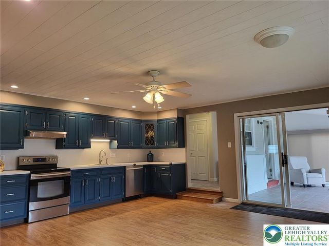 1425 Roselawn Drive, Hanover Twp, PA 18017