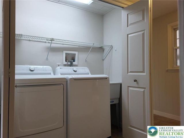 1425 Roselawn Drive, Hanover Twp, PA 18017