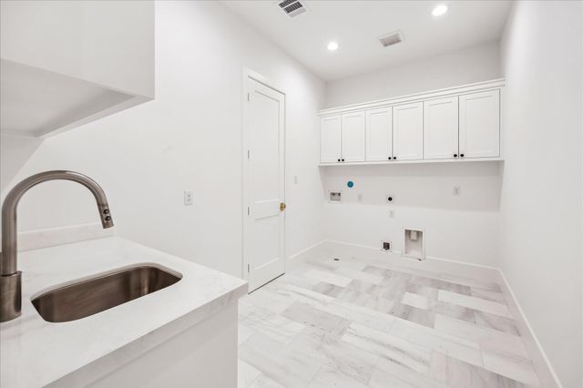 1111 Wakefield Drive, Houston, TX 77018