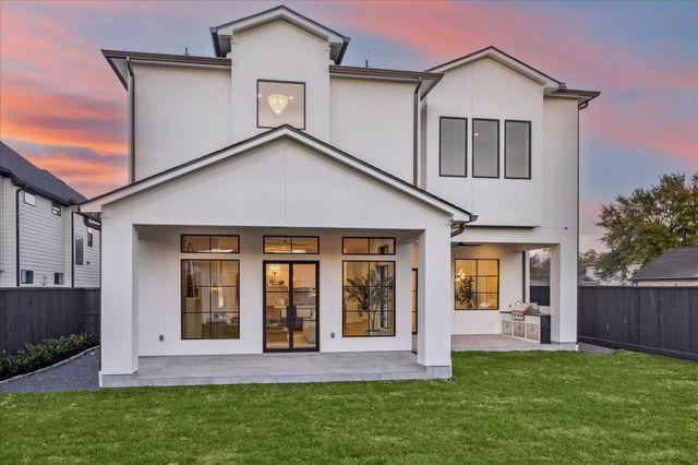 1111 Wakefield Drive, Houston, TX 77018