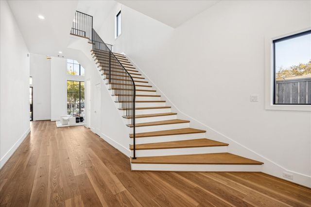 1111 Wakefield Drive, Houston, TX 77018