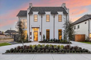 1111 Wakefield Drive, Houston, TX 77018