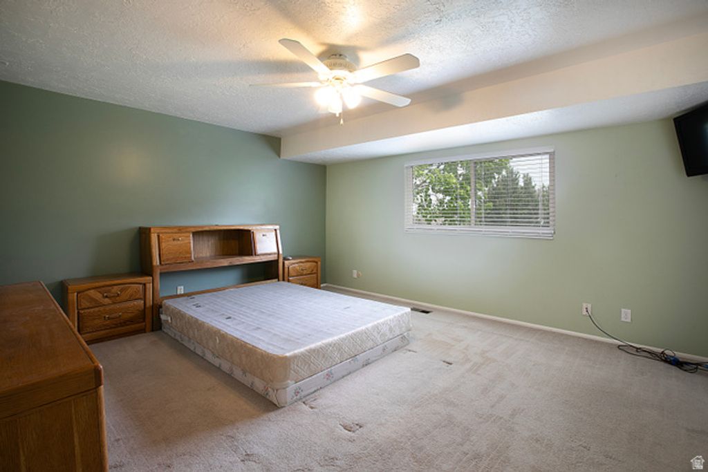 Image 20 of property listing at 248 W 5450 S, Washington Terrace, UT 84405