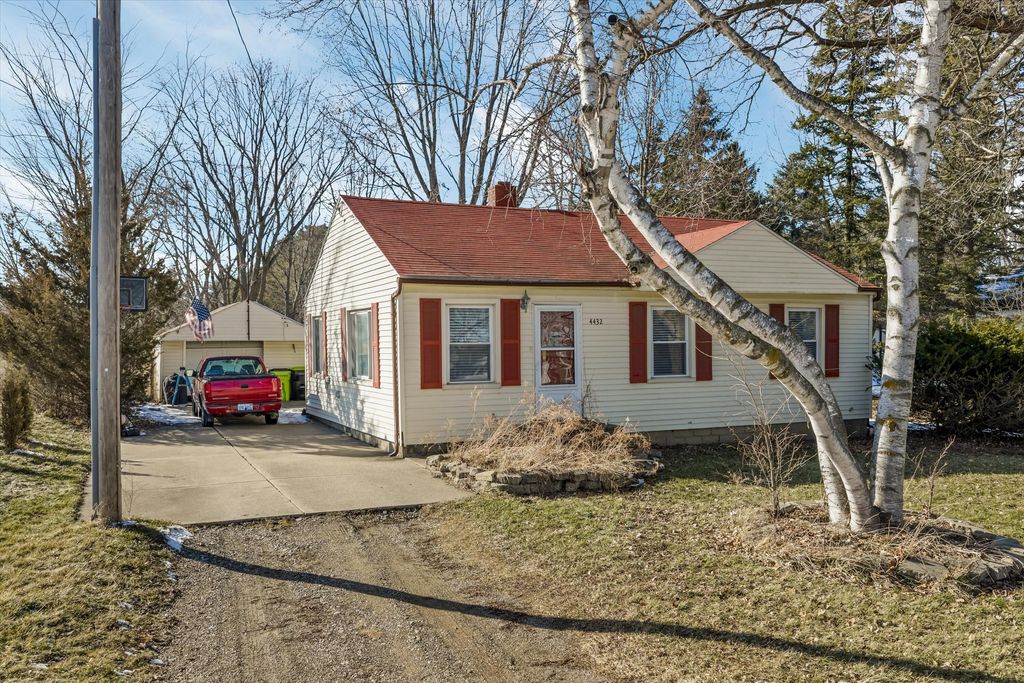 4432 Morrish Road, Swartz Creek, MI 48473