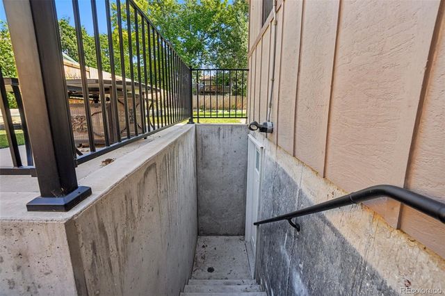 215 Sunland Street, Louisville, CO 80027