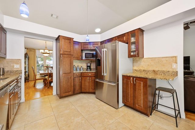 998 EL LAGO TERRACE, Winter Springs, FL 32708