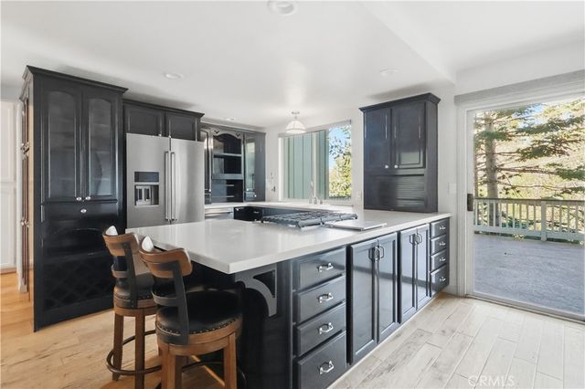 174 Golf Course Road, Lake Arrowhead, CA 92352