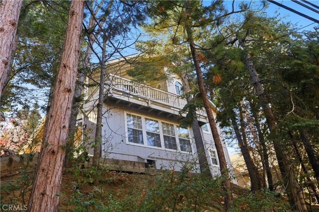 174 Golf Course Road, Lake Arrowhead, CA 92352