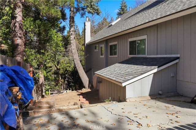 174 Golf Course Road, Lake Arrowhead, CA 92352