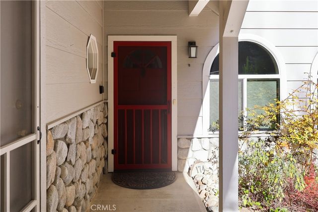 174 Golf Course Road, Lake Arrowhead, CA 92352
