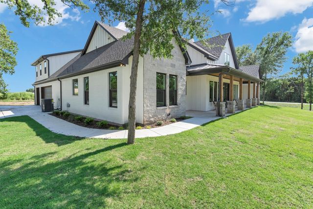 9001 Emma Court, Granbury, TX 76049