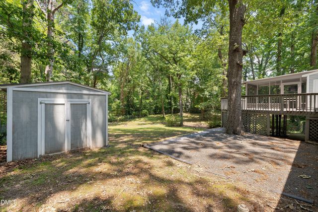 103 Nottingham Lane, Chapel Hill, NC 27517
