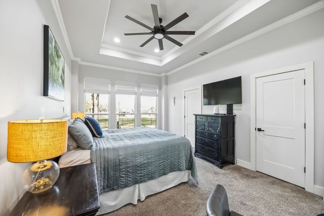 207 Colonial Drive, Mabank, TX 75156