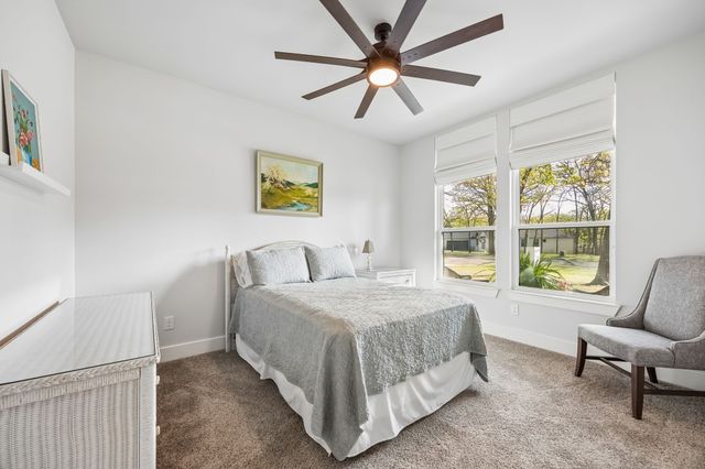 207 Colonial Drive, Mabank, TX 75156