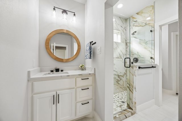 207 Colonial Drive, Mabank, TX 75156