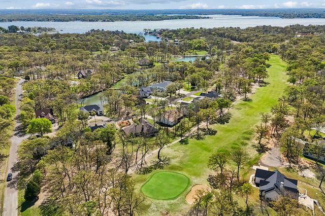 207 Colonial Drive, Mabank, TX 75156