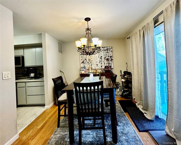 53 Jefferson Oval B, Yorktown Heights, NY 10598