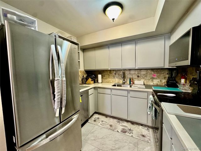 53 Jefferson Oval B, Yorktown Heights, NY 10598