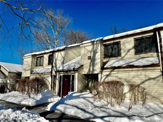 53 Jefferson Oval B, Yorktown Heights, NY 10598