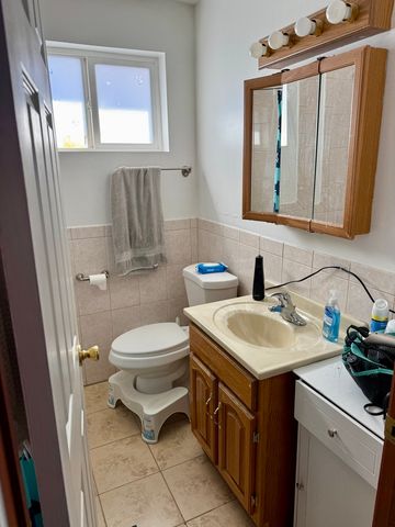 4954 W Cullom Avenue 2, Chicago, IL 60641