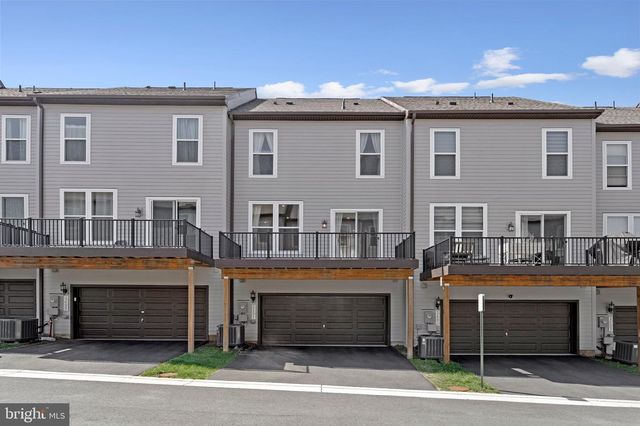 2491 LIBERTY LOOP, Herndon, VA 20171