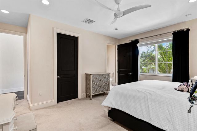 2461 SE 10th Street, Pompano Beach, FL 33062