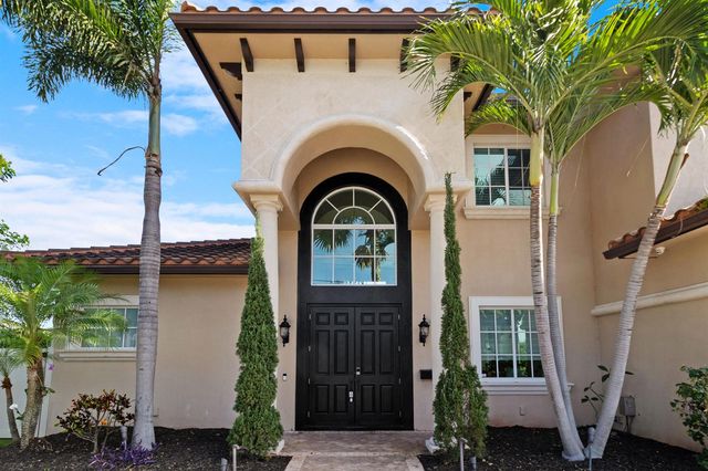2461 SE 10th Street, Pompano Beach, FL 33062