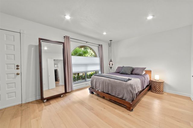 505 W 7th ST 113, Austin, TX 78701