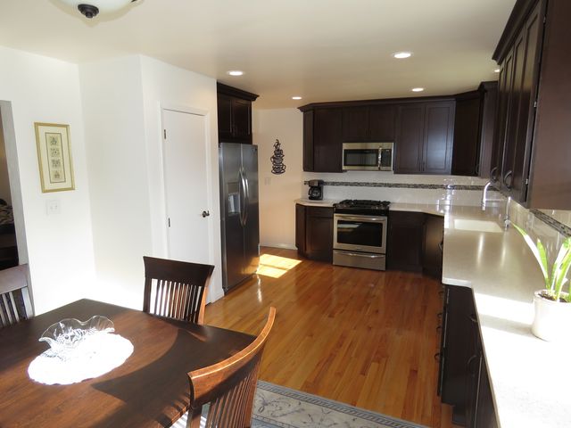 243 37th Avenue, East Moline, IL 61244