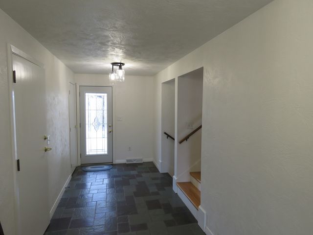 243 37th Avenue, East Moline, IL 61244