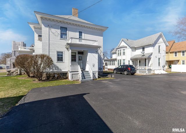 1440 12TH Street, Moline, IL 61265