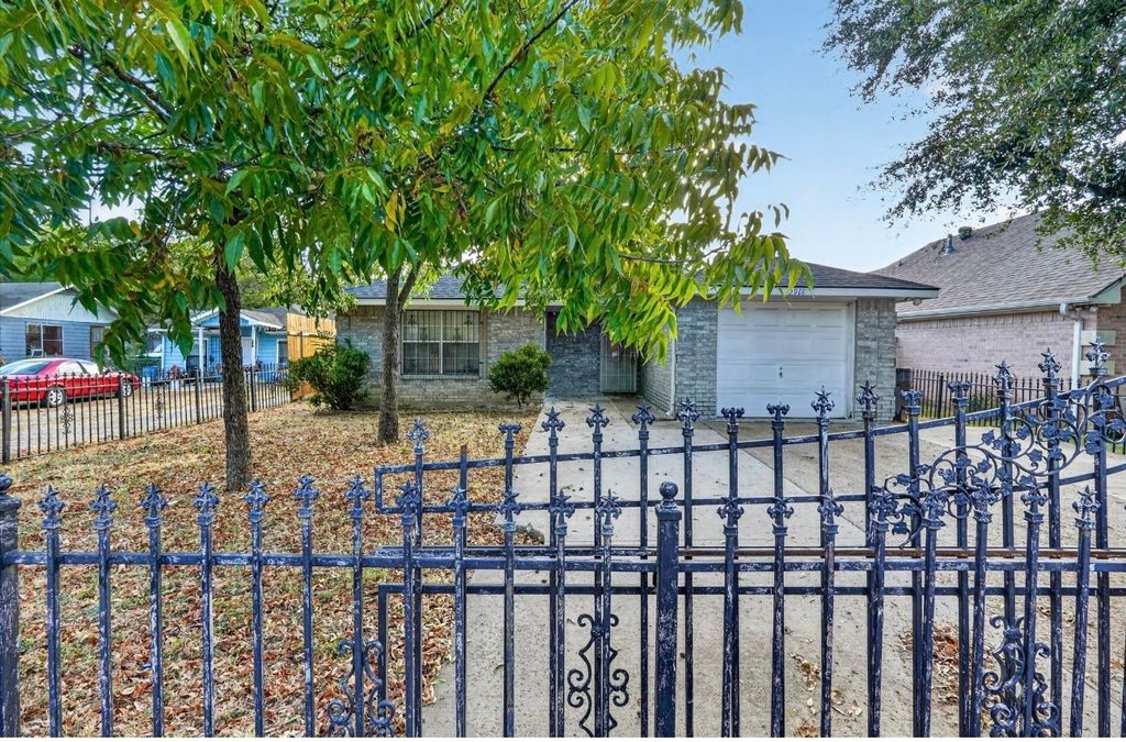 2918 Michigan Avenue, Dallas, TX 75216
