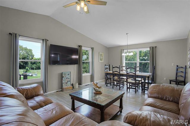 4444 Horstman Road, New Haven, MO 63068