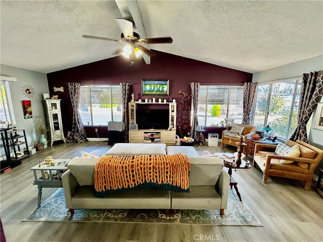 1536 S State Street 210, Hemet, CA 92543