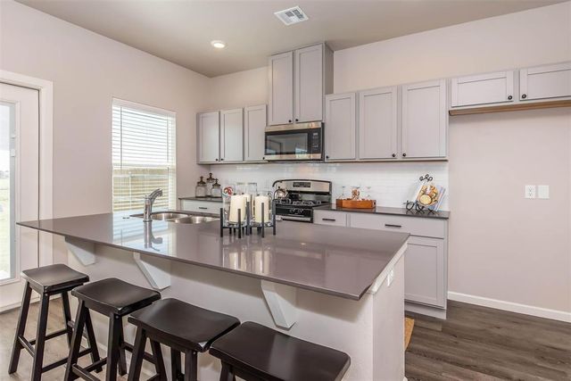 7700 NW Westhall Place, Oklahoma City, OK 73107