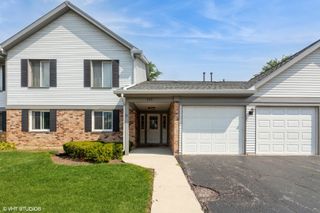 330 Memory Lane 2, Westmont, IL 60559