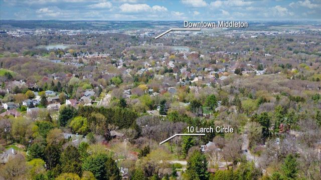 10 Larch Circle, Madison, WI 53705