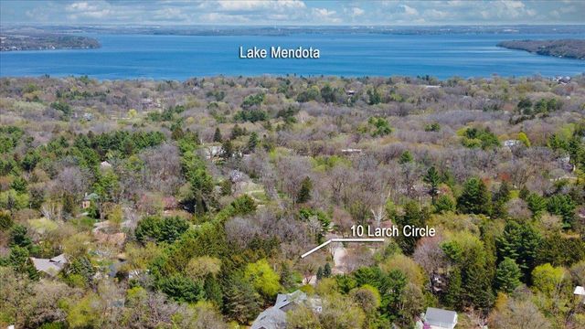 10 Larch Circle, Madison, WI 53705