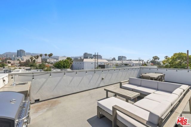1243 N Gower Street, Los Angeles, CA 90038