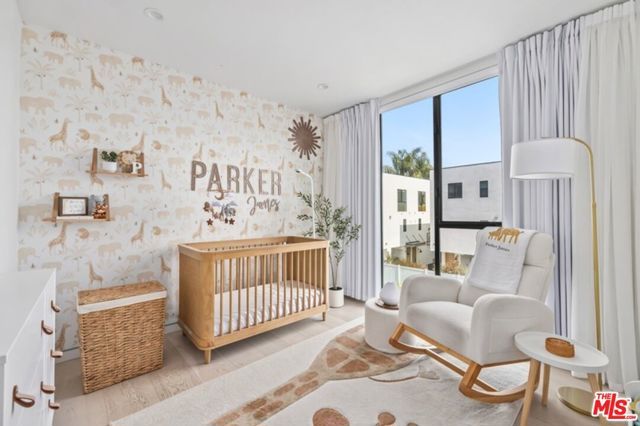 1243 N Gower Street, Los Angeles, CA 90038