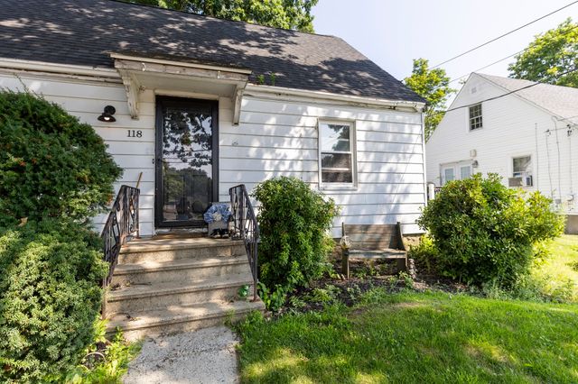 118 Ararat St, Worcester, MA 01606
