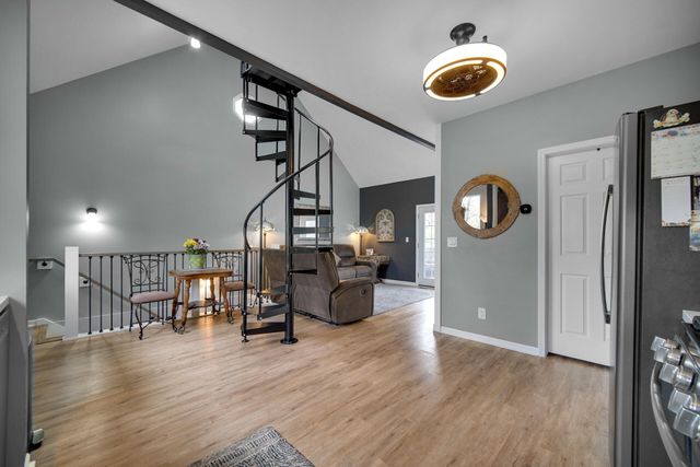 1399 E 950 N, Wheatfield, IN 46392
