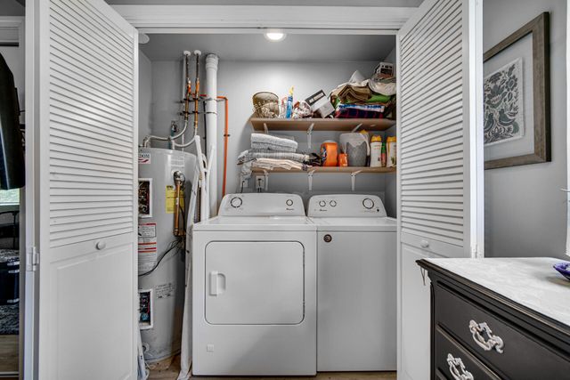 1399 E 950 N, Wheatfield, IN 46392